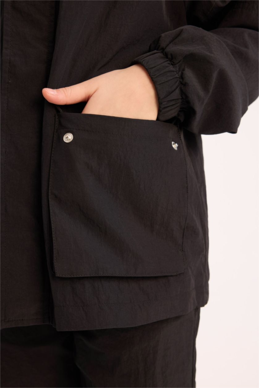 Kız Çocuk - Genç Kız Siyah Su İtici Kapüşonlu Fermuarlı Çıtçıtlı Cepli Yağmurluk Kız Çocuk