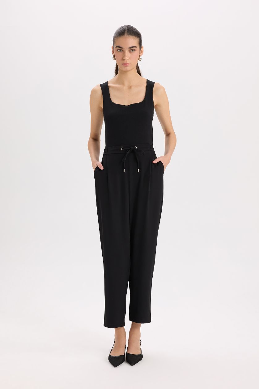 FEMME Noir Pantalon classique court avec poches