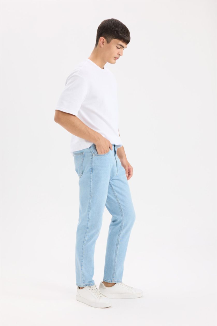 Man Light Blue 90's Slim Fit Skinny Leg Jeans