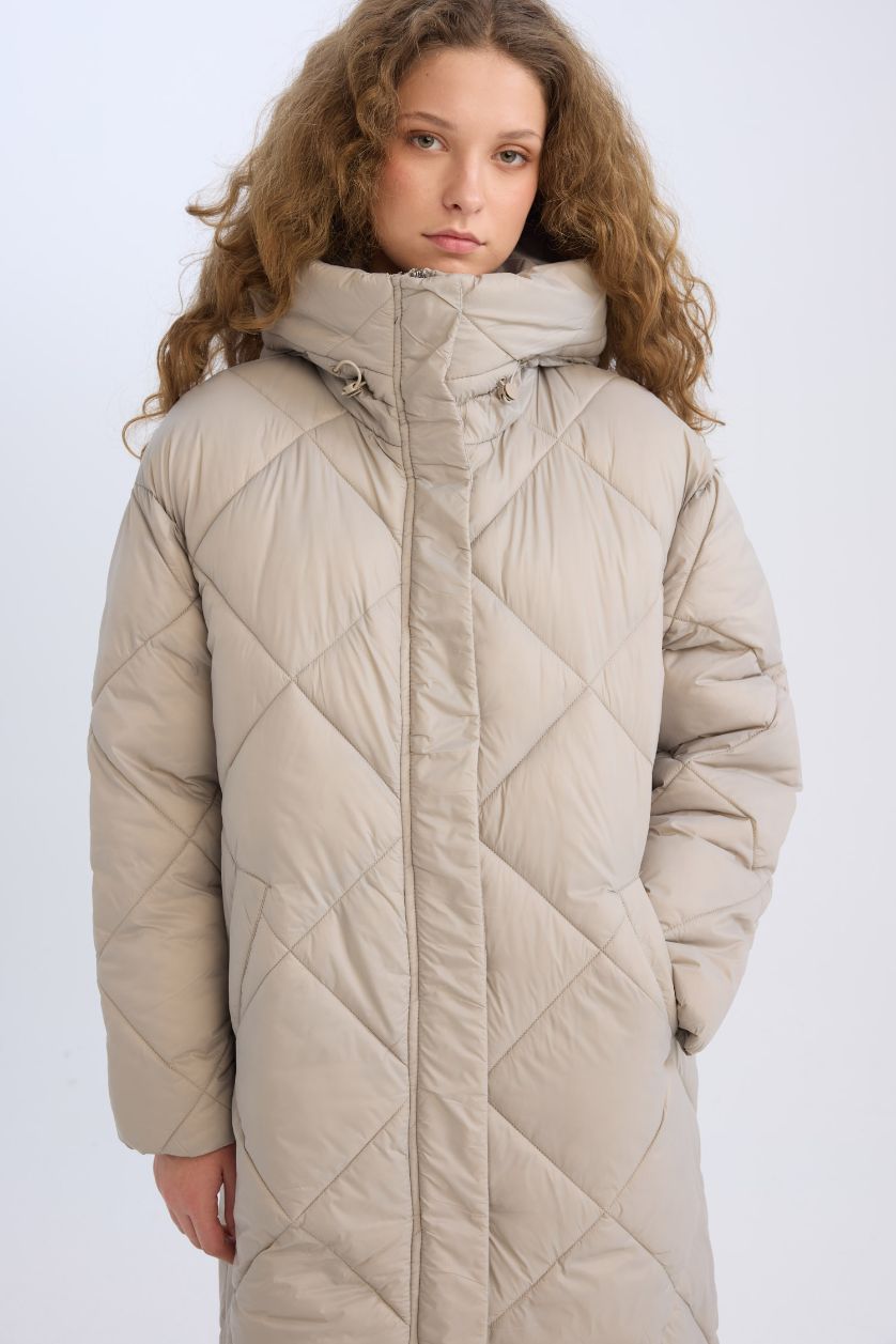 نساء بيج قمصلة نفخ طويل قصة عادية بغطاء للرأس مبطن