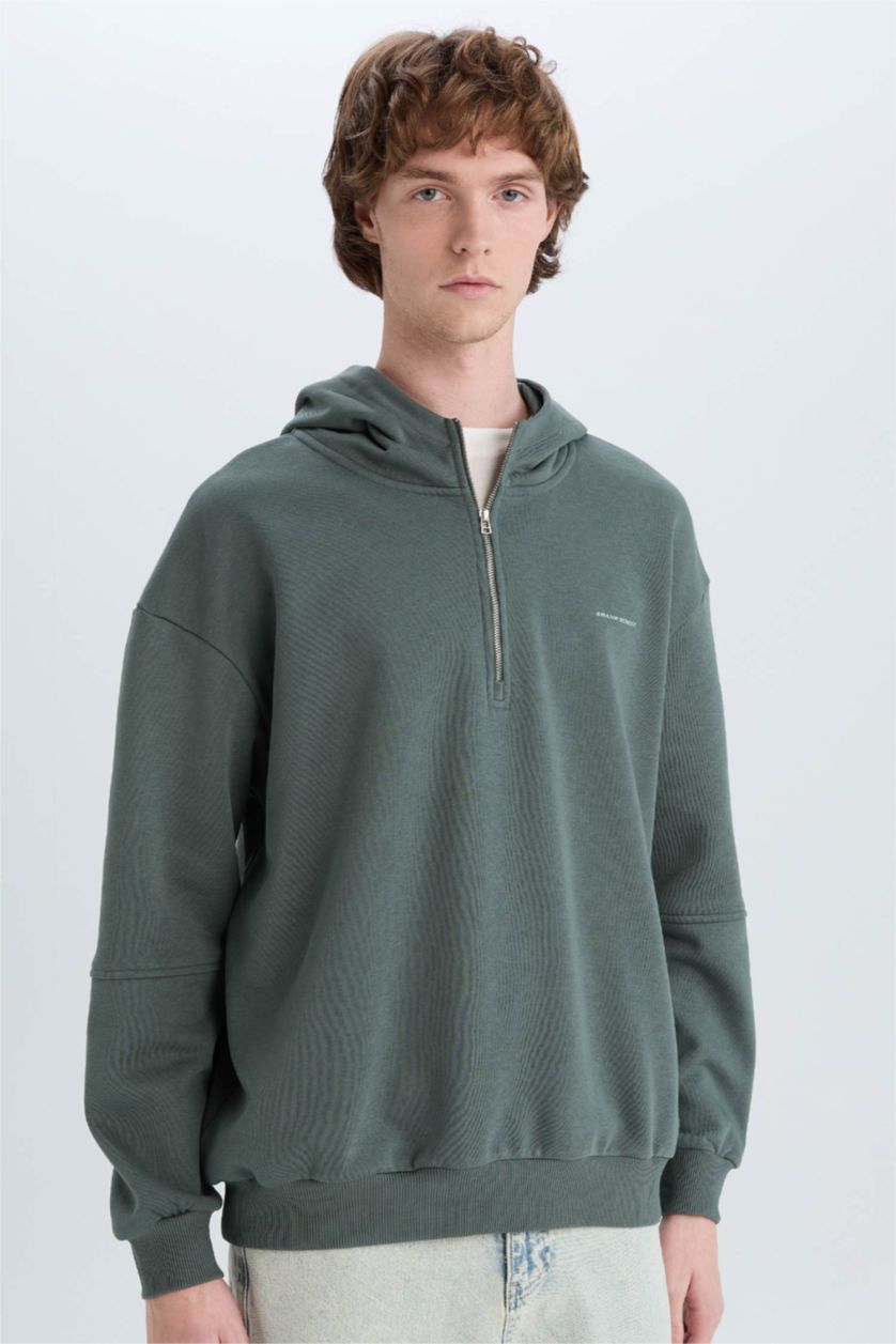 Erkek Yeşil Boxy Fit Kapüşonlu Yarım Fermuarlı Baskılı Sweatshirt