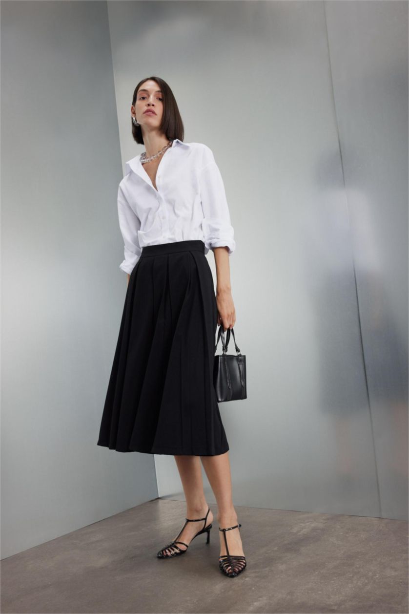 Woman Black Pleated Flexible Waisted Basic Black Midi Skirt
