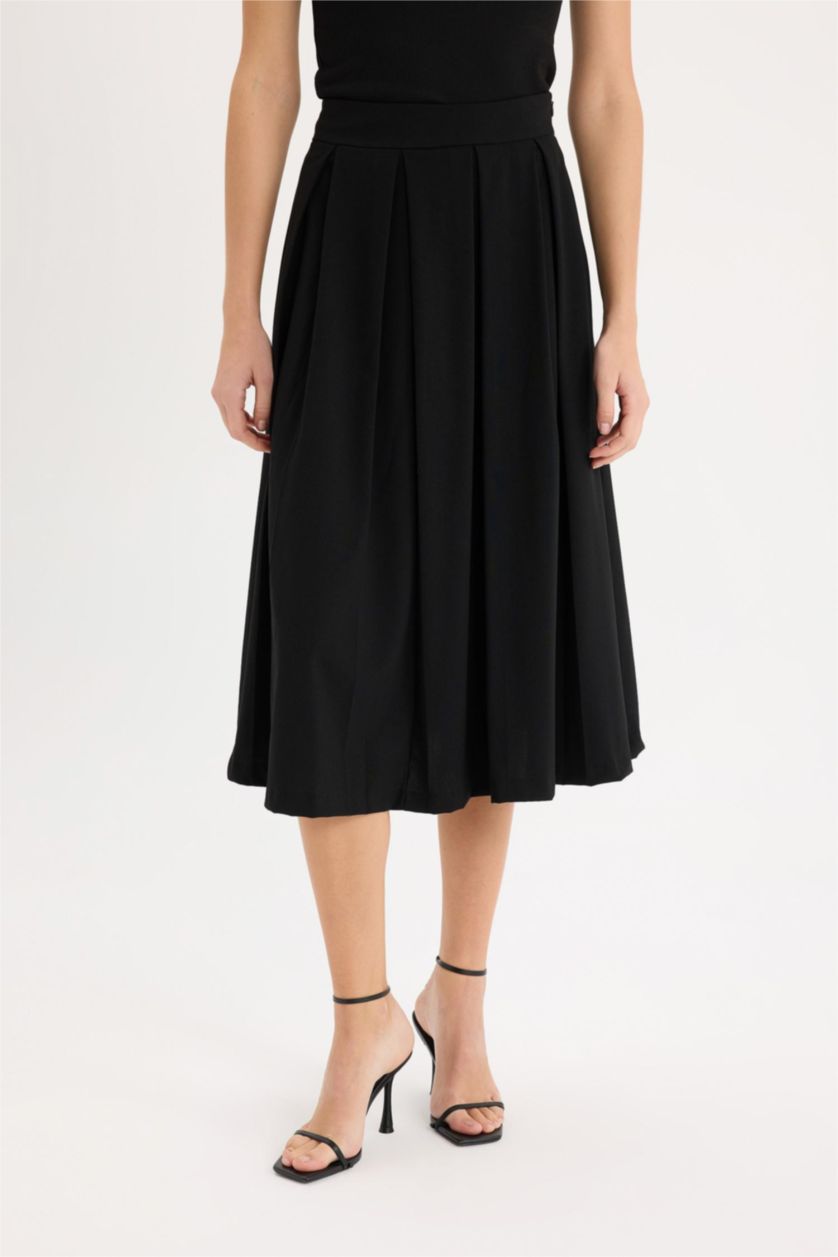 Woman Black Pleated Flexible Waisted Basic Black Midi Skirt