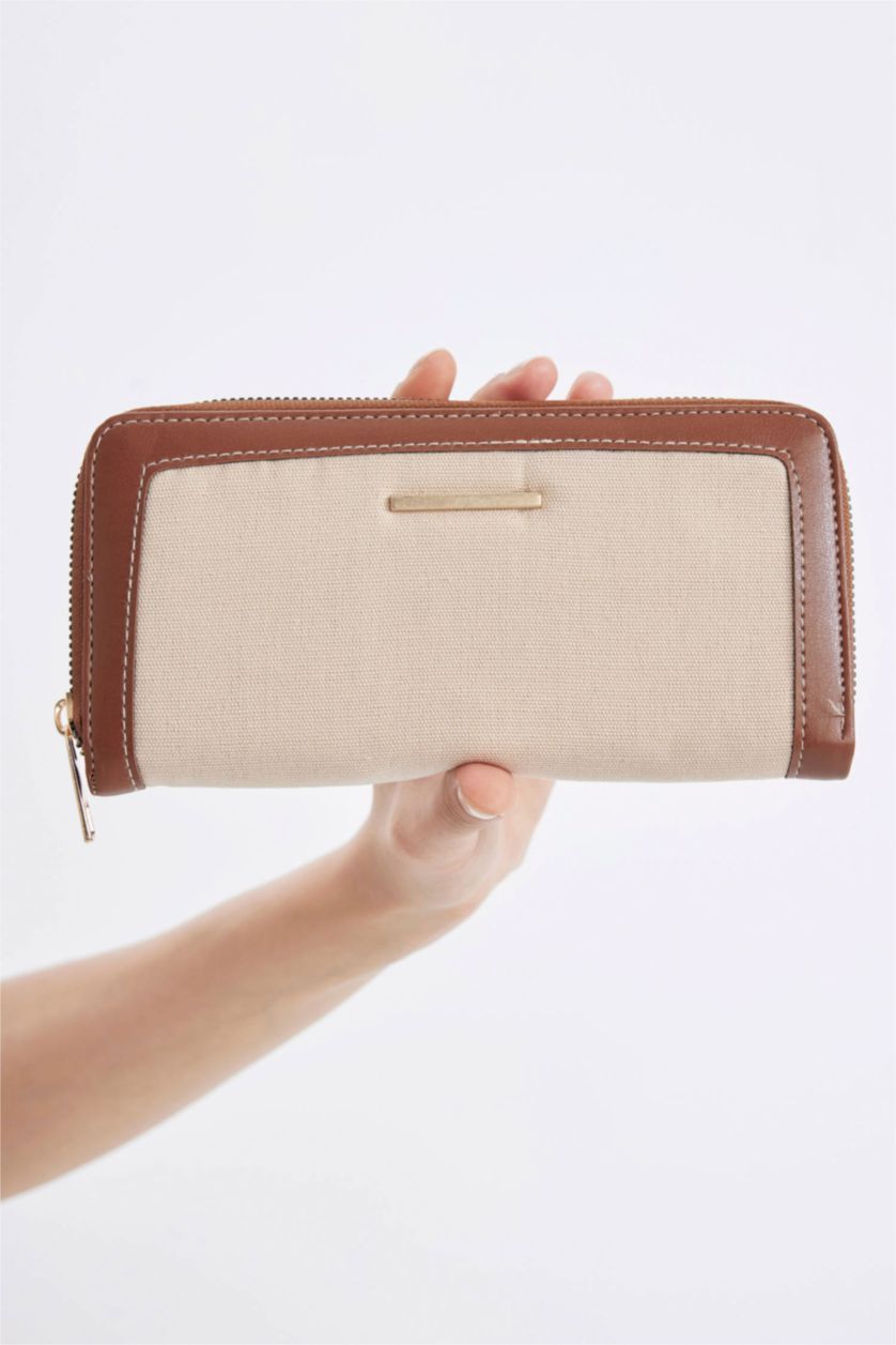 WOMAN Tan Woman Wallets