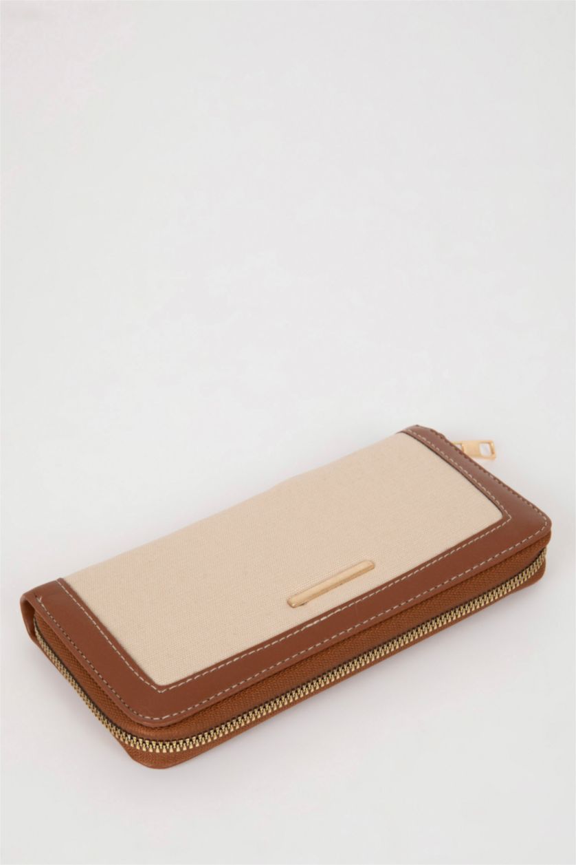 WOMAN Tan Woman Wallets