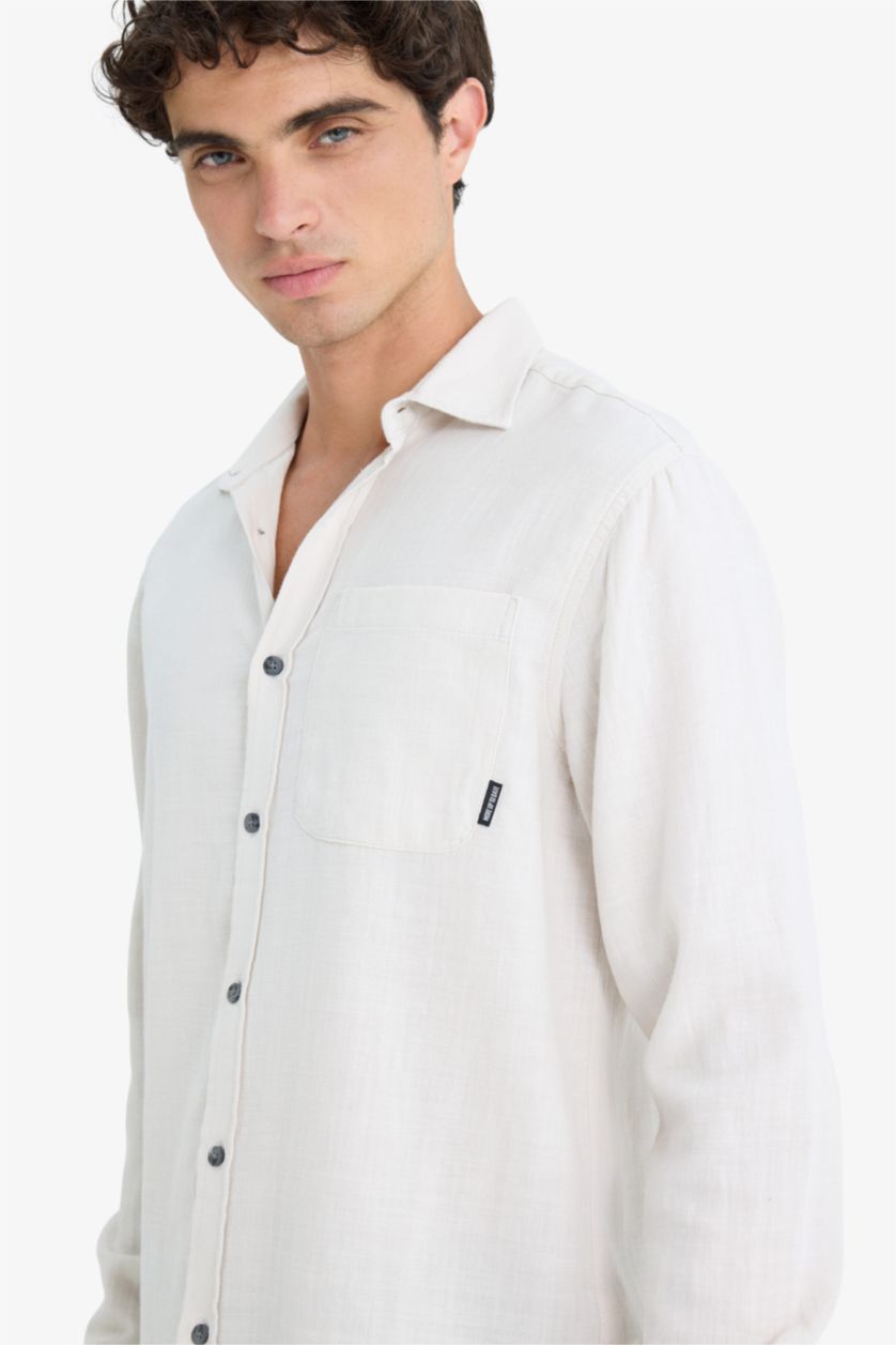 رجال رمادي فاتح قميص قطن كم طويل قصة عادية