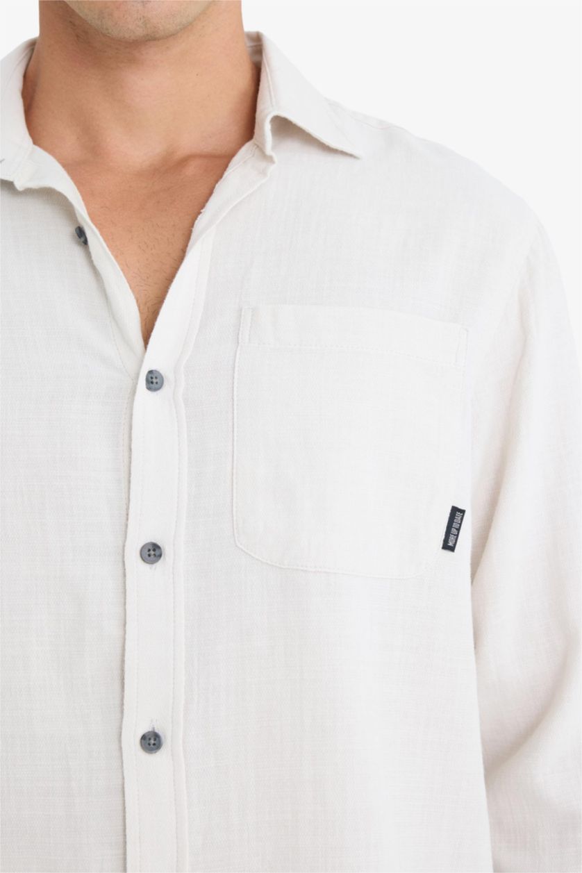 رجال رمادي فاتح قميص قطن كم طويل قصة عادية