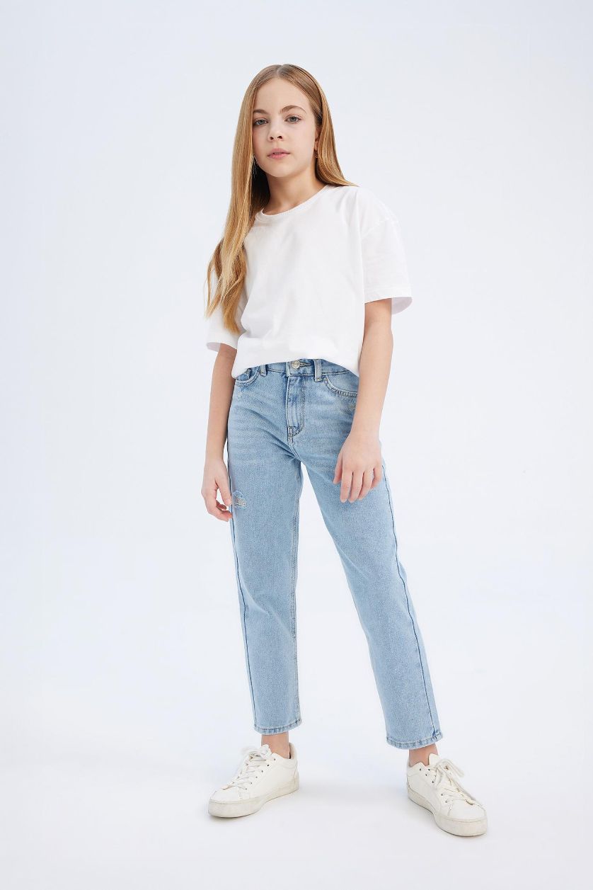 Kız Çocuk - Genç Kız Açık Mavi Mom Fit Standart Paça Jean Pantolon Kız Çocuk