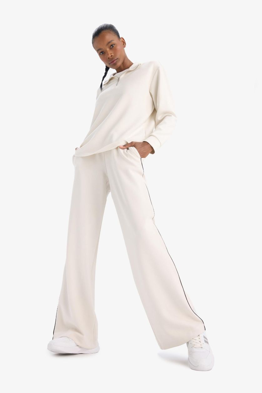 Kadın Ekru Oversize Geniş Kalıp Yarım Fermuarlı Dik Yaka Modal Sweatshirt