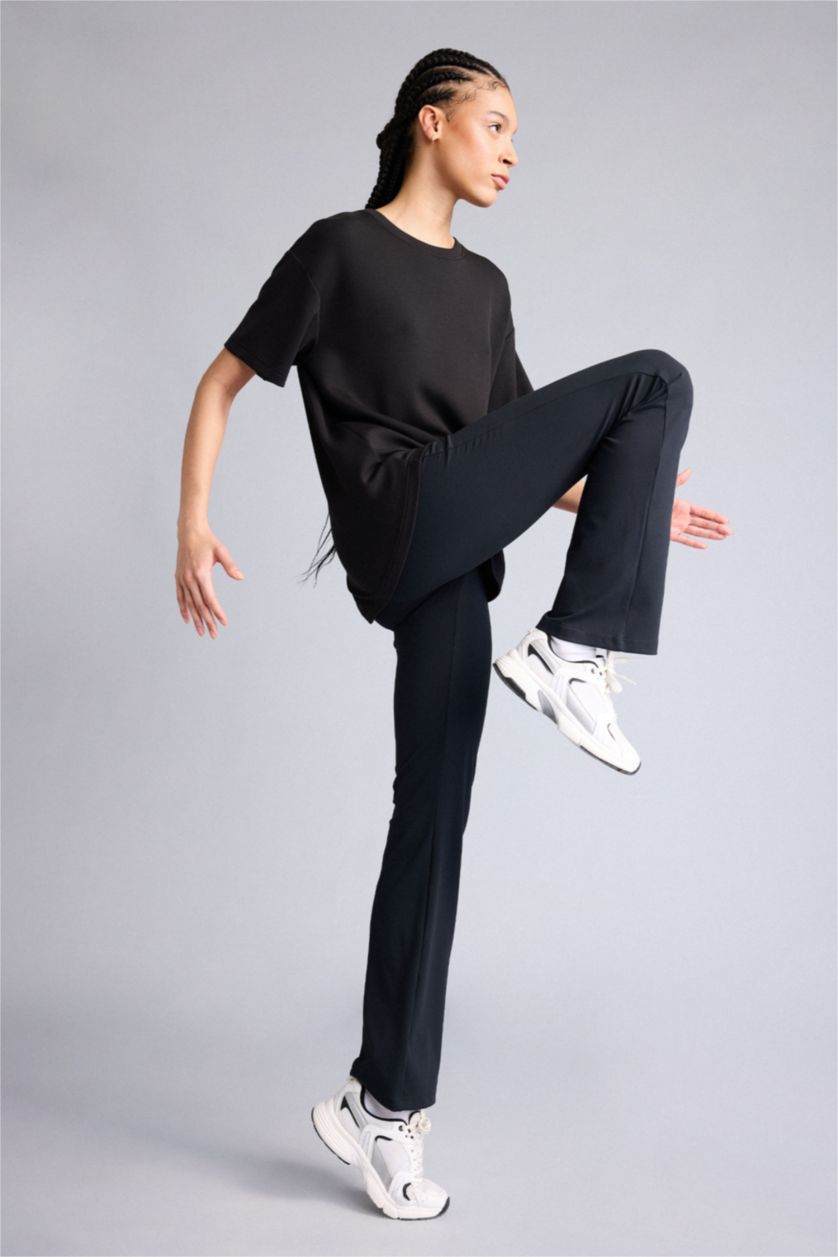 Kadın Siyah Oversize Geniş Kalıp Bisiklet Yaka Modal Kısa Kollu Siyah Tişört