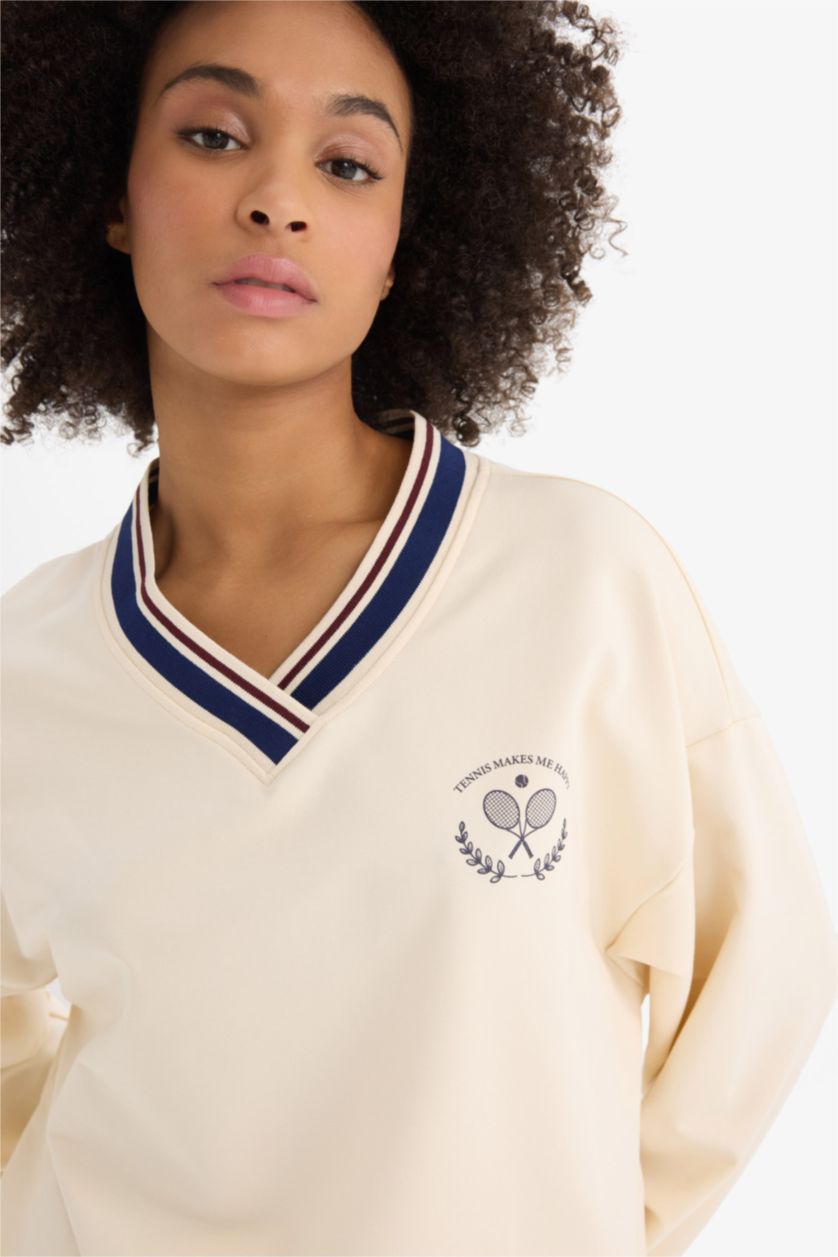 Kadın Ekru Oversize Geniş Kalıp V Yaka  Baskılı Sporcu Sweatshirt