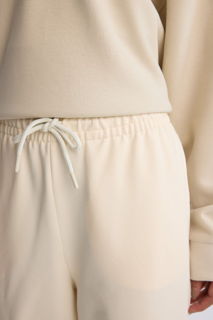 Kadın Ekru Standart Fit Cepli Sporcu Jogger Paça Eşofman Altı