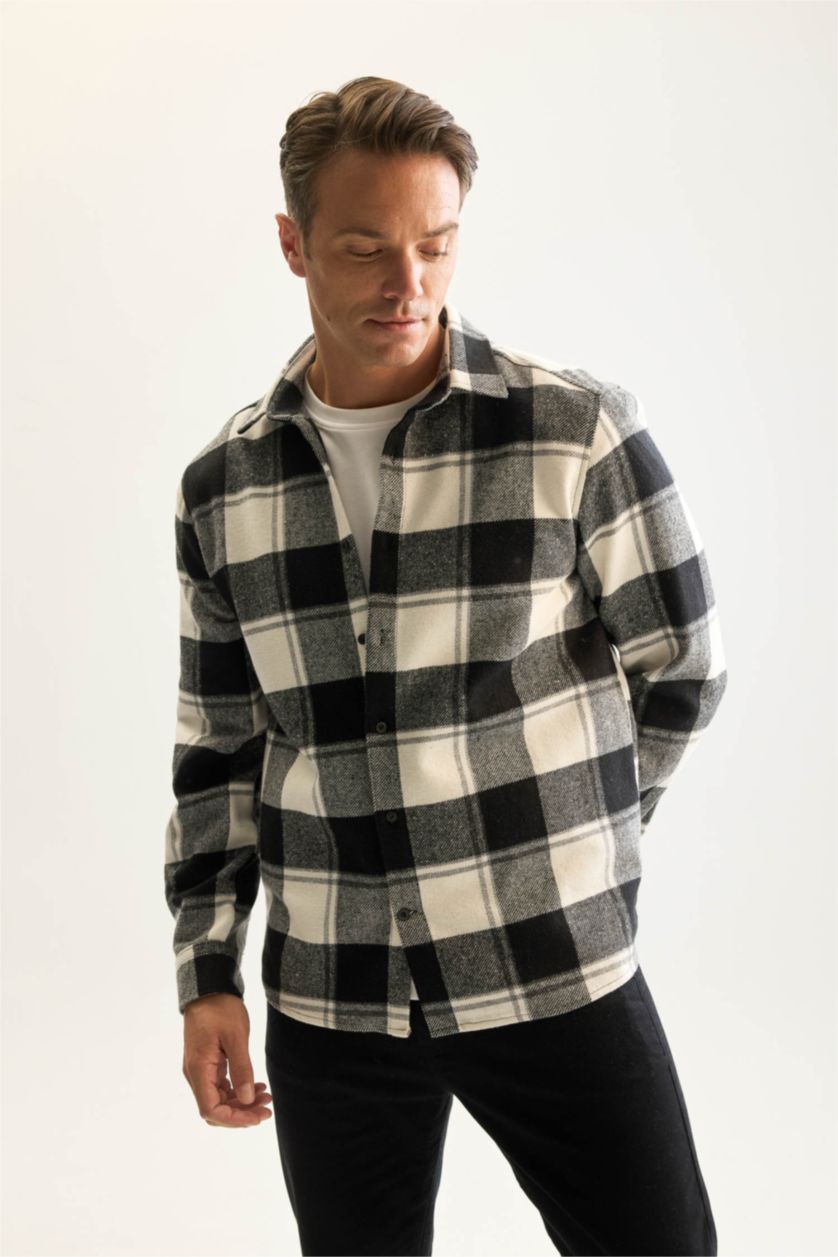 Erkek Kırık Beyaz Regular Fit Polo Yaka Kareli Oduncu Flanel Uzun Kollu Gömlek