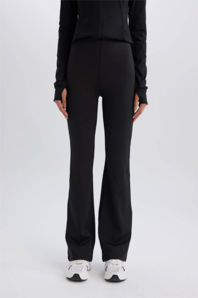 Woman Black DeFactoFit Flare Fit Spanish Leg Standard Length Trousers