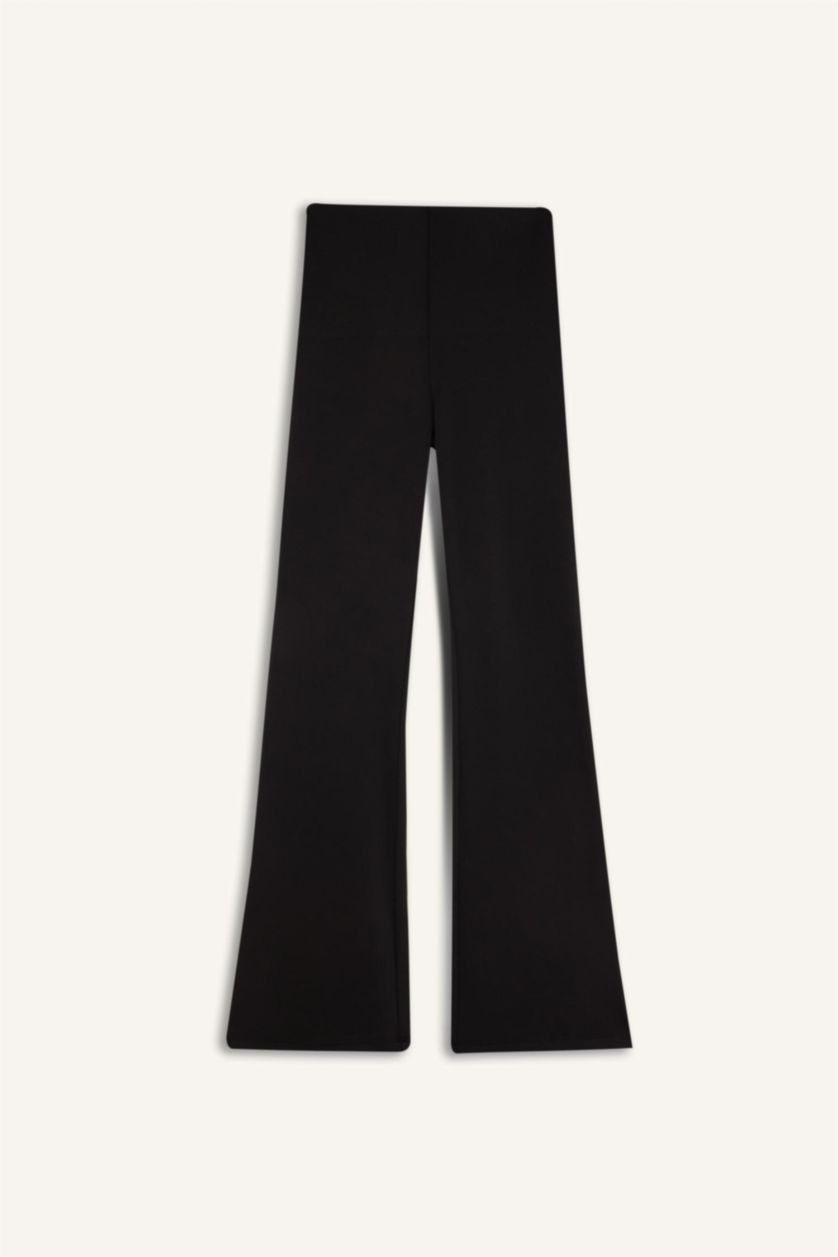 Woman Black DeFactoFit Flare Fit Spanish Leg Standard Length Trousers