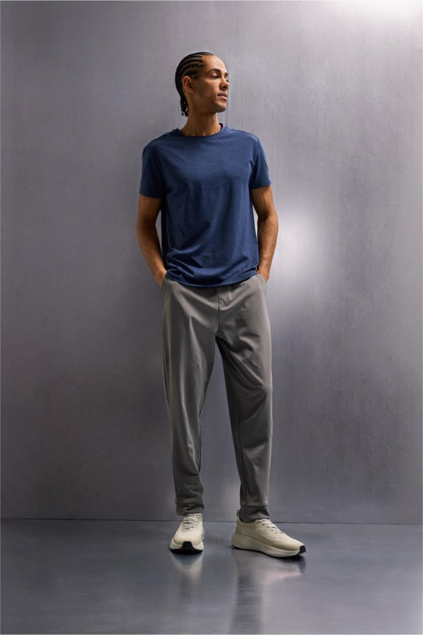 Man Grey Slim Fit Jogger