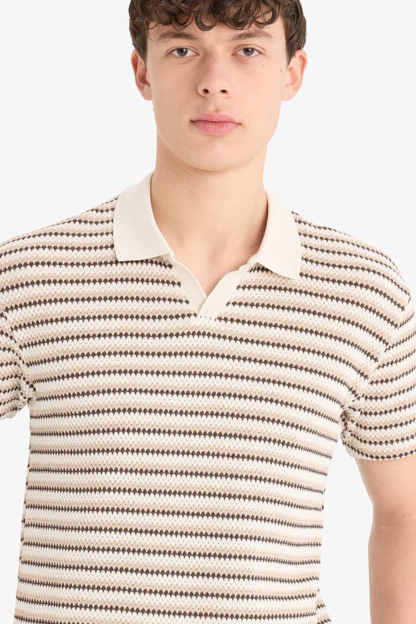 Erkek Ekru Regular Fit Polo Yaka Çizgili Dokulu Kısa Kollu Tişört