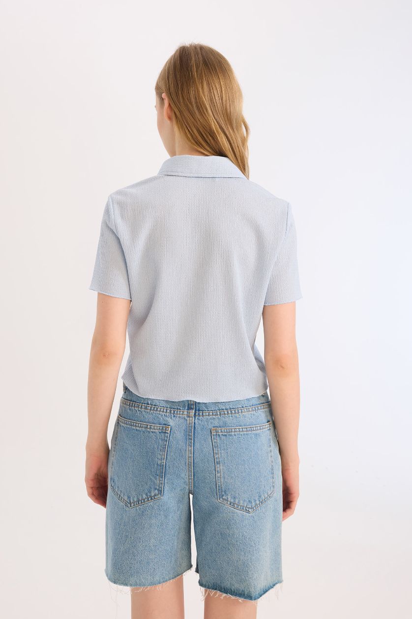 Kadın Açık Mavi Fitted Bürümcük Kısa Kollu Gömlek