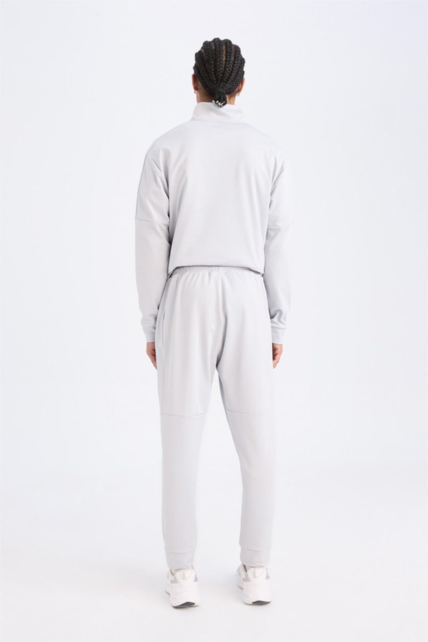 رجالي رمادي فاتح بنطلون سويت بانتس جوجر قماش سكوبا قصة عادية من DeFactoFit