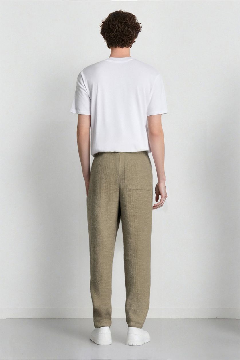 رجال كاكي فاتح بنطرون برجل واسع وايد ليج بثلاثة جيوب