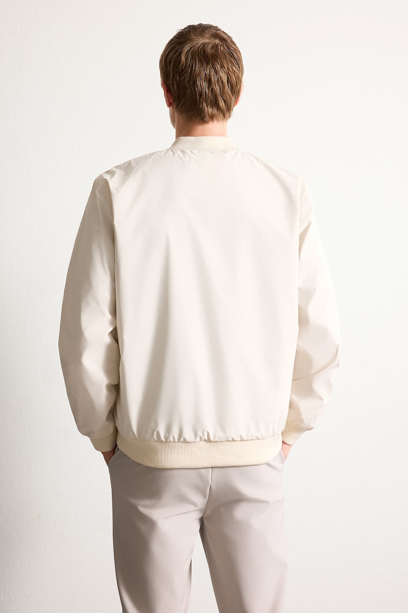 Men Ecru Zipper Puffer Jacket