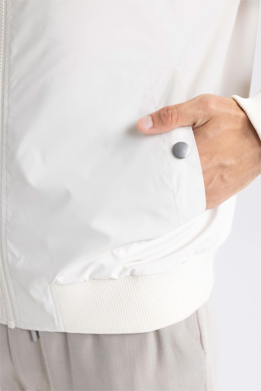 Erkek Ekru Fermuarlı Mont