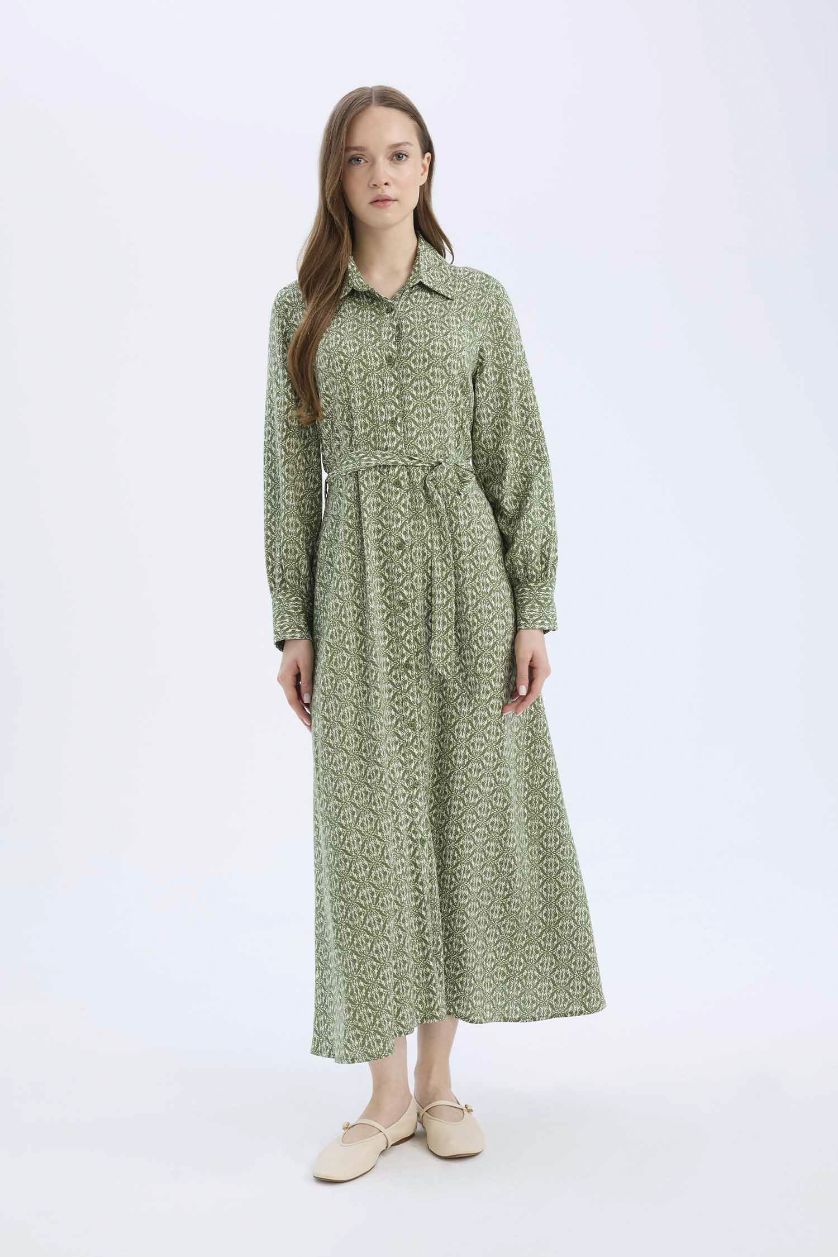 FEMME Vert Robe longue en viscose imprimée à col chemise et manches longues