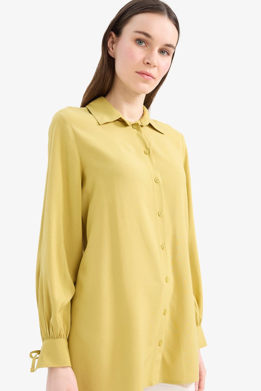 Woman Green Regular Fit Viscose Shirt Collar Long Sleeve Tunic