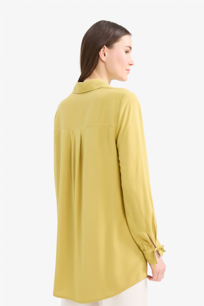 Woman Green Regular Fit Viscose Shirt Collar Long Sleeve Tunic