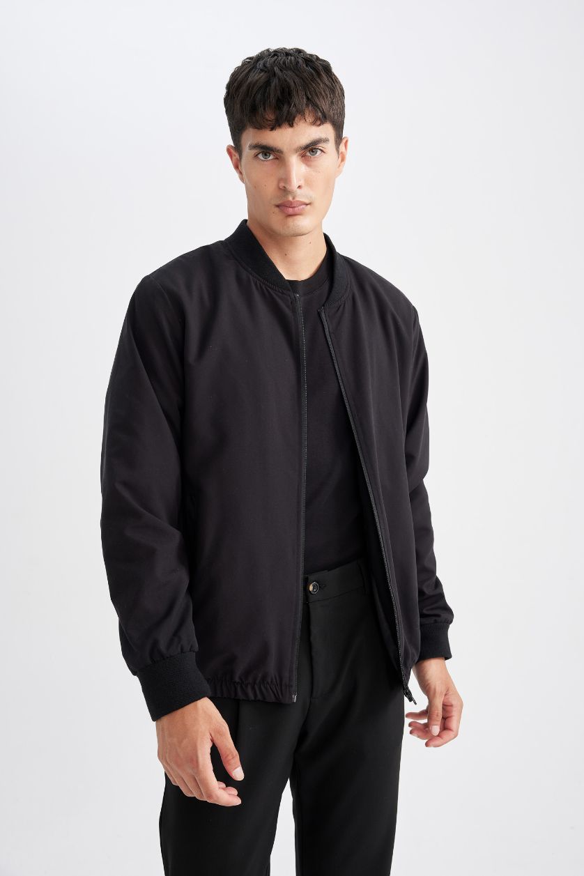 Erkek Siyah Su İtici Regular Fit Kolej Yaka Fermuarlı Cepli Mevsimlik Baharlık Bomber Mont