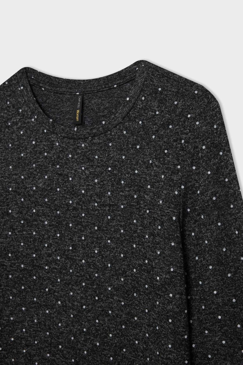 FEMME Gris T-shirt gris à manches longues et col rond Coupe régulière à pois