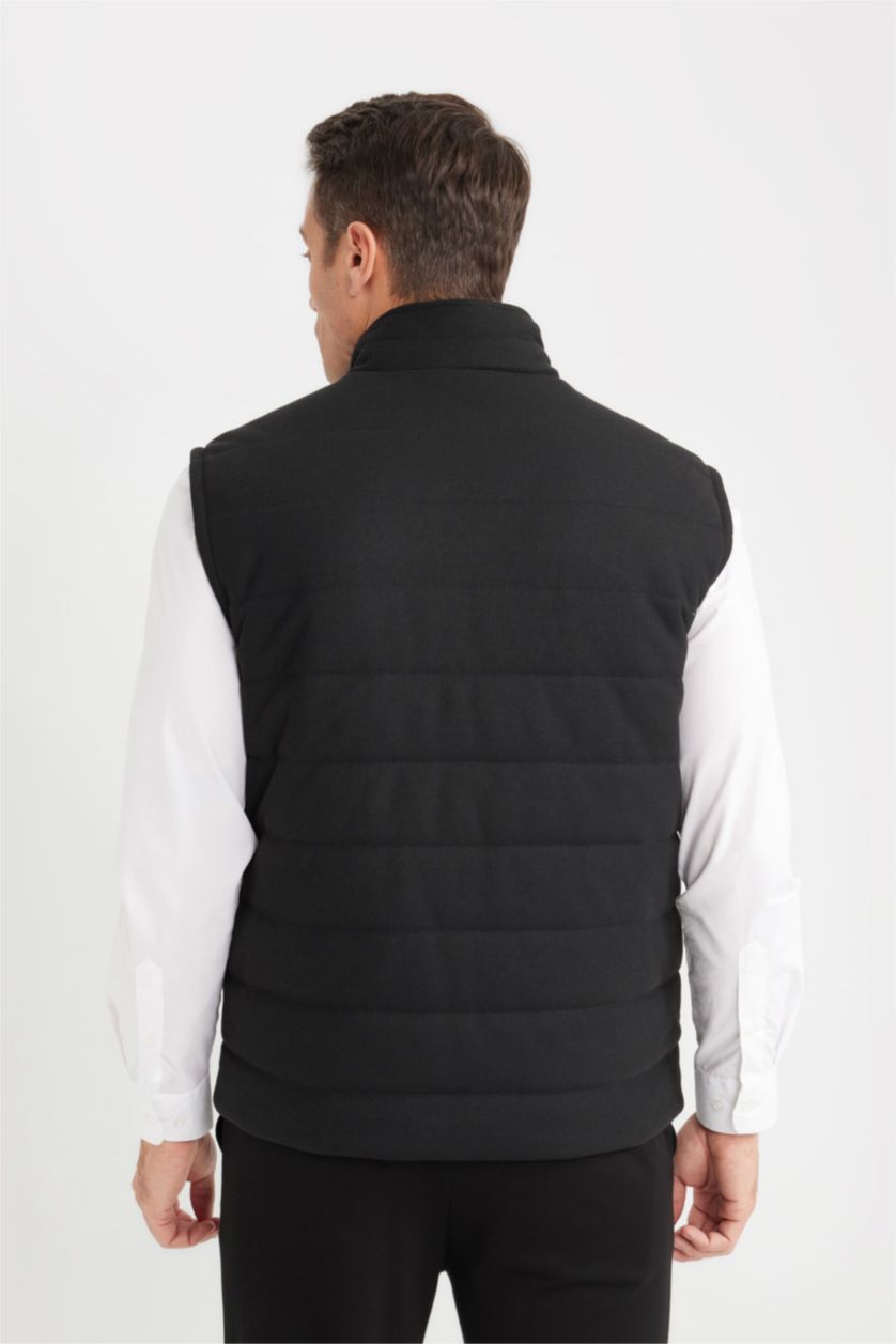 Men Black Zipper Vest