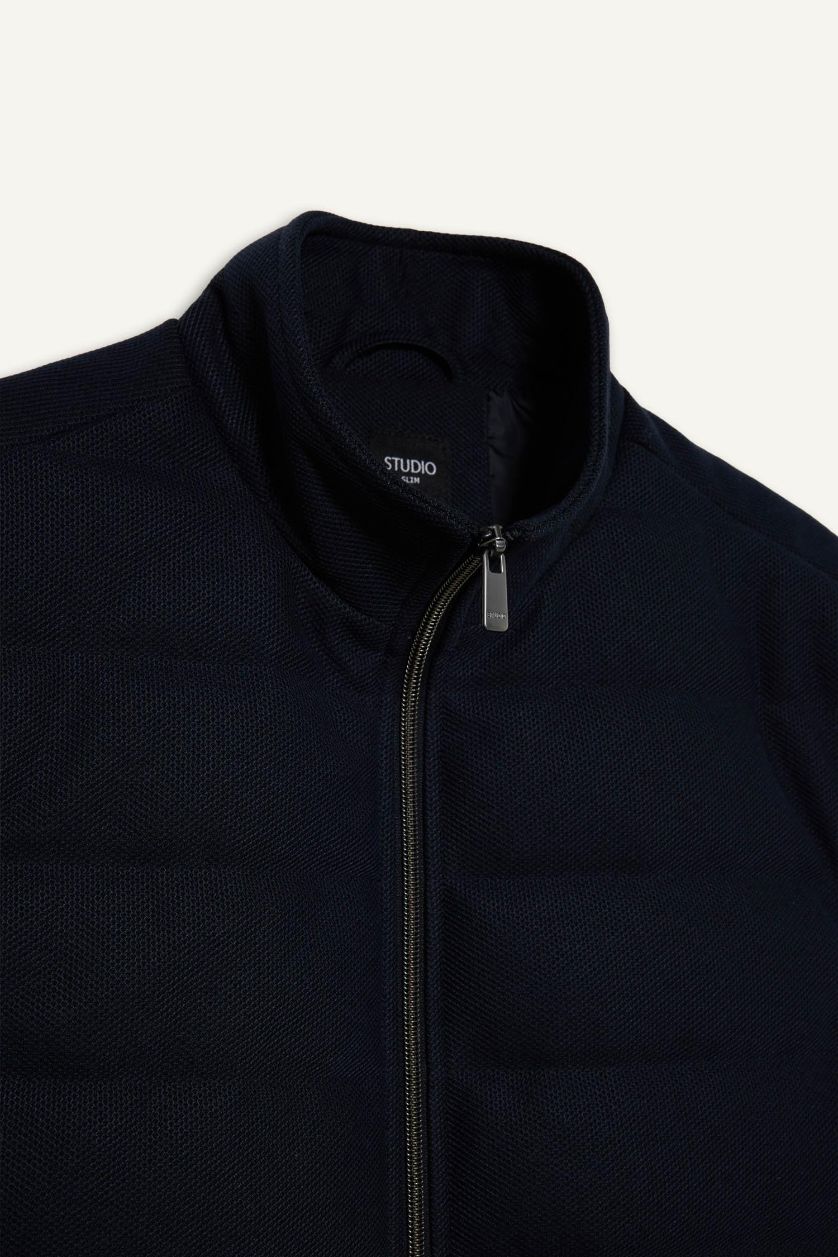 Man NAVY Slim Fit High Neck Lined Vest