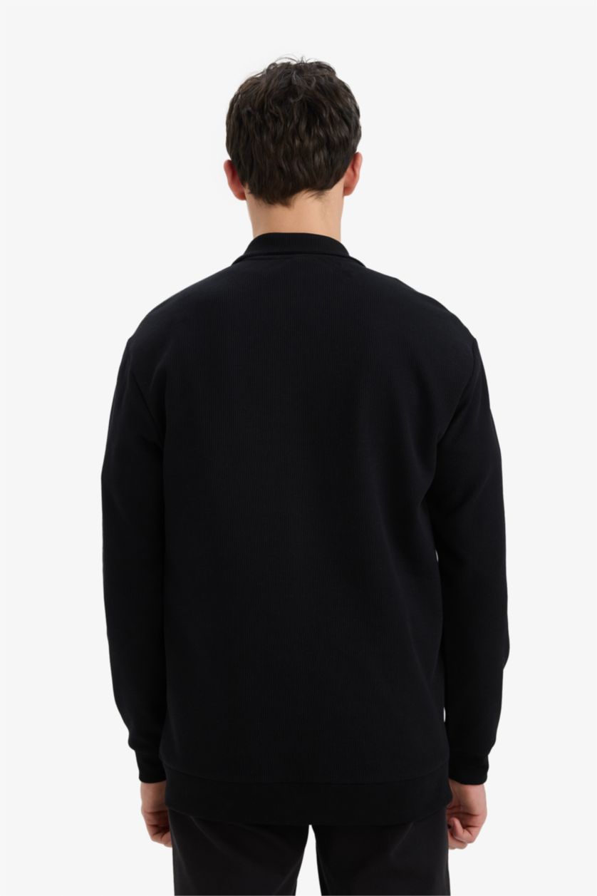 Men Black Comfort Fit Sweatshirt