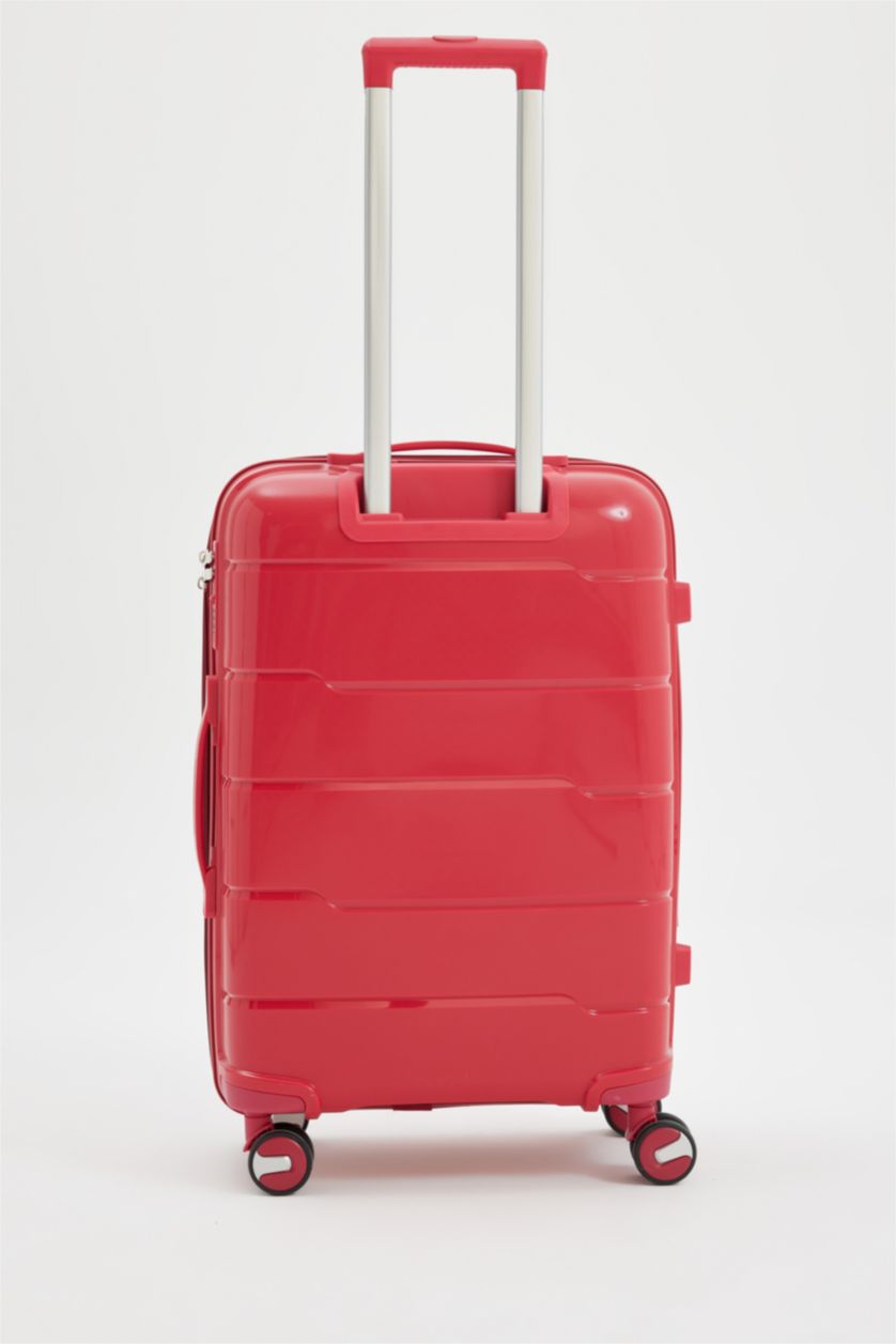 MAN RED MEDIUM شنطة سفر