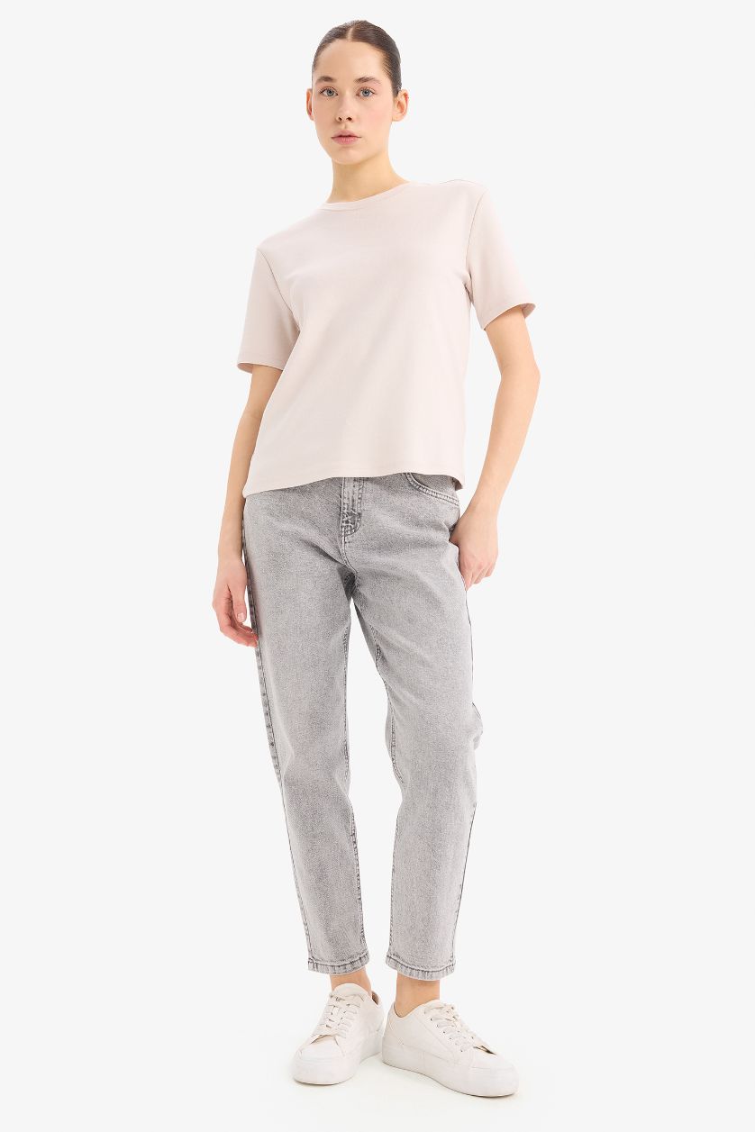 Kadın Bej Regular Fit Bisiklet Yaka Basic Düz Kalın Kısa Kollu Tişört