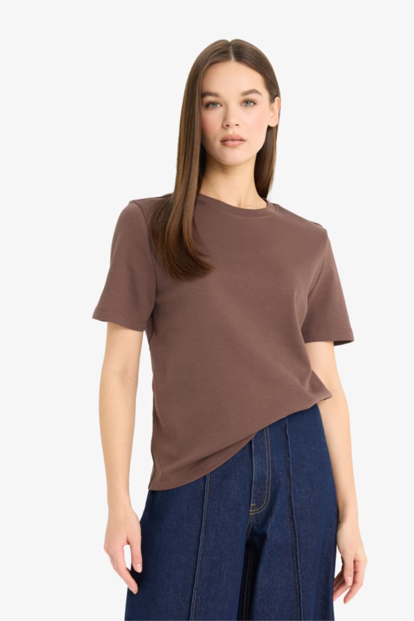 Woman Brown Regular Fit Crew Neck Short Sleeve T-Shirt