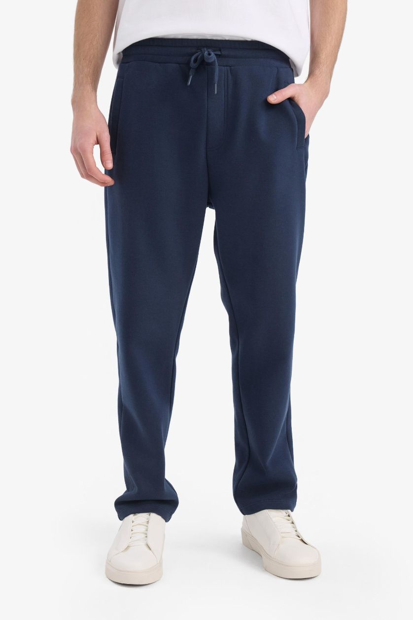 Man NAVY Regular Fit Fleto Pocket Straight Leg Thick Sweatpants