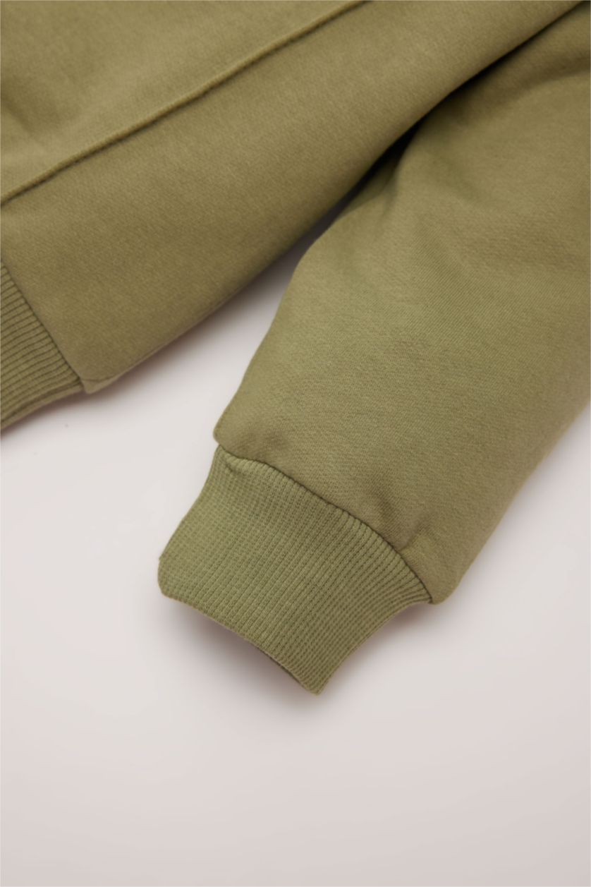 مولود ذكر كاكي طقم سويت شيرت مطبوع برقبة مستديرة و سروال رياضي للبيبي ولد