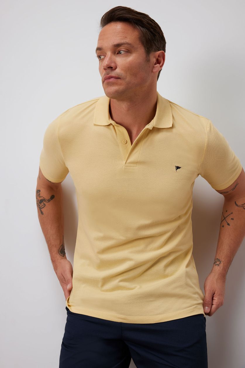 Erkek Açık Sarı %100 Pamuk Slim Fit Dar Kesim Polo Yaka Nakışlı Kısa Kollu Tişört