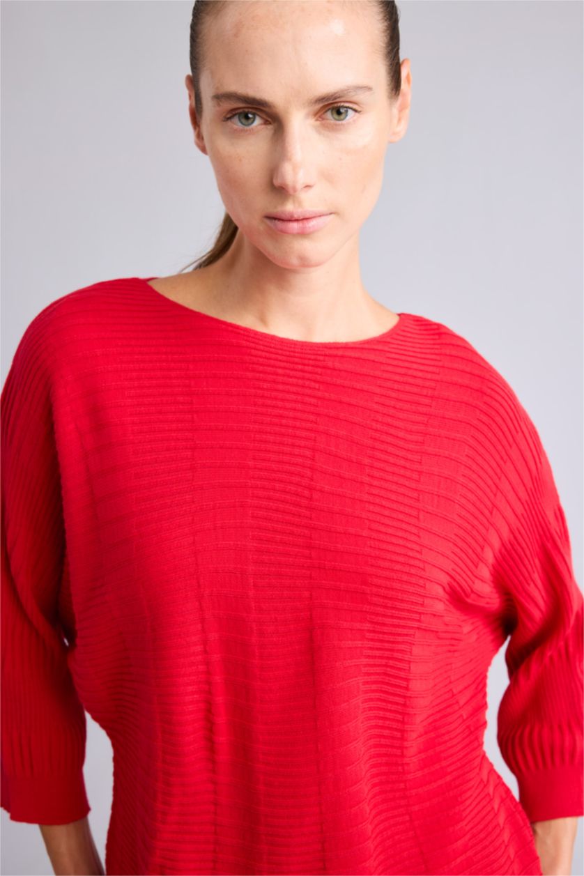 Women Red Pullover
