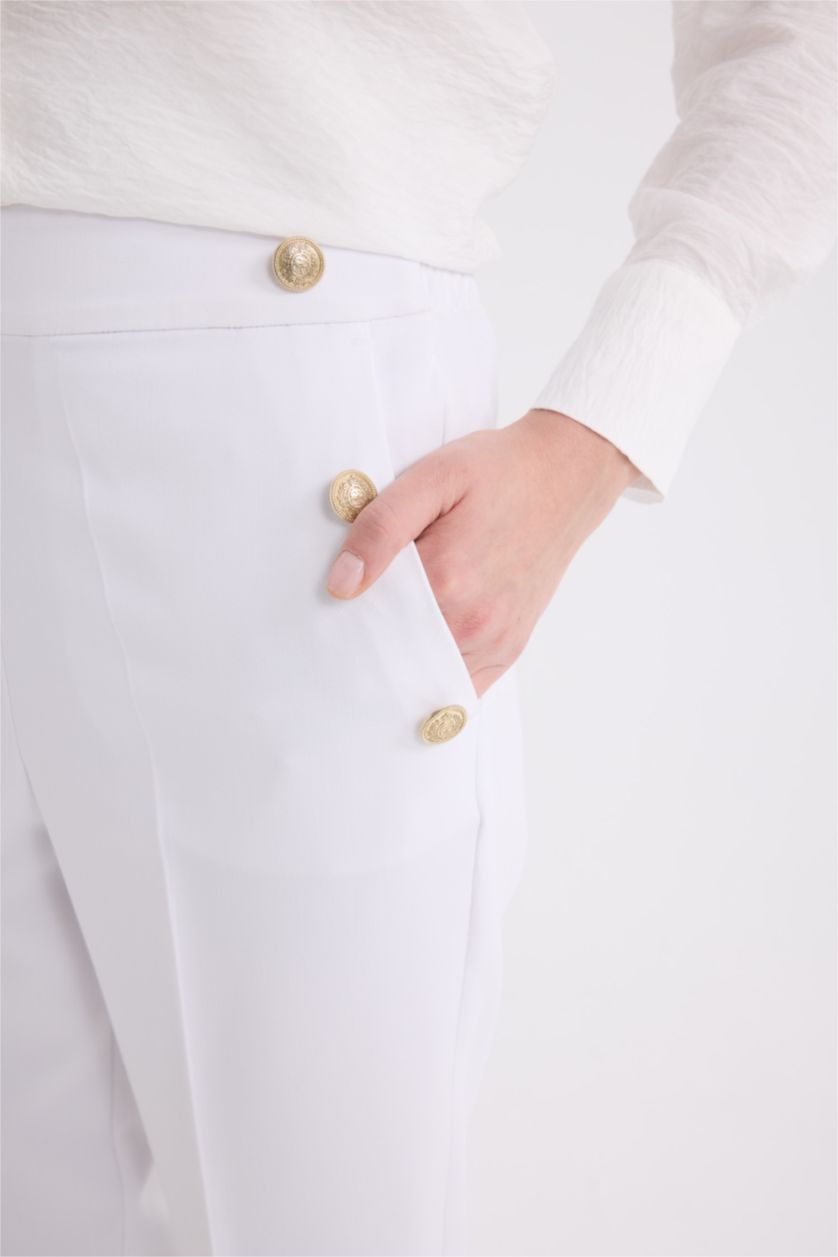 نساء اوف وايت بنطرون كاروت فيت برجل عادي بجيب وخصر عالي