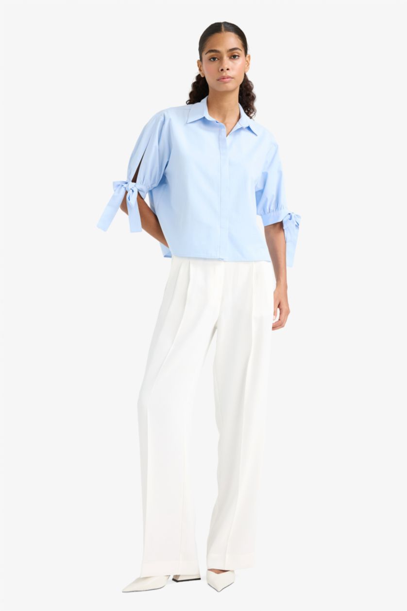 Woman White Wide Leg Regular Hem Double Pocket Crepe Trousers