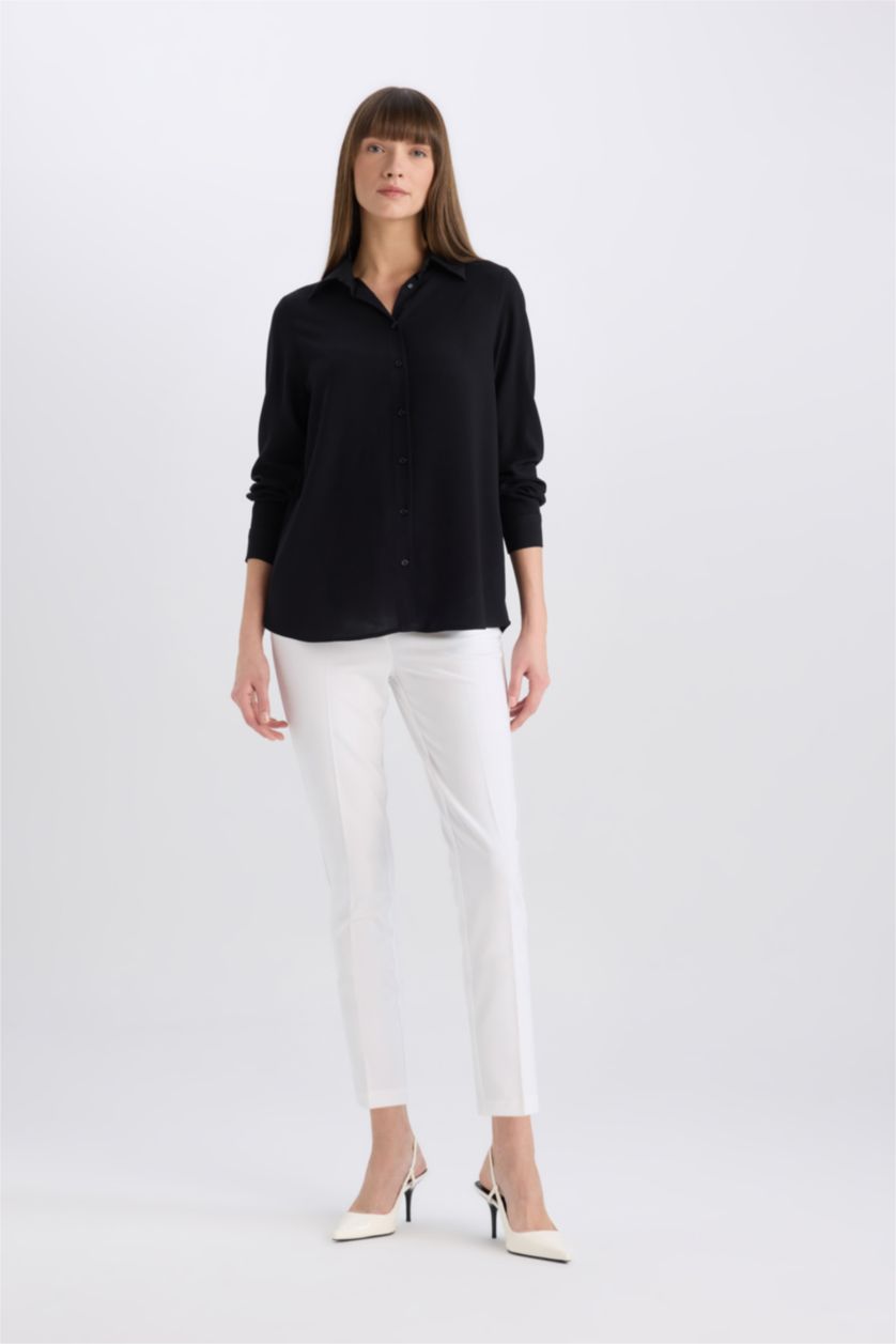 نساء اوف وايت بنطرون كاروت فيت برجل عادي بجيب وخصر عالي