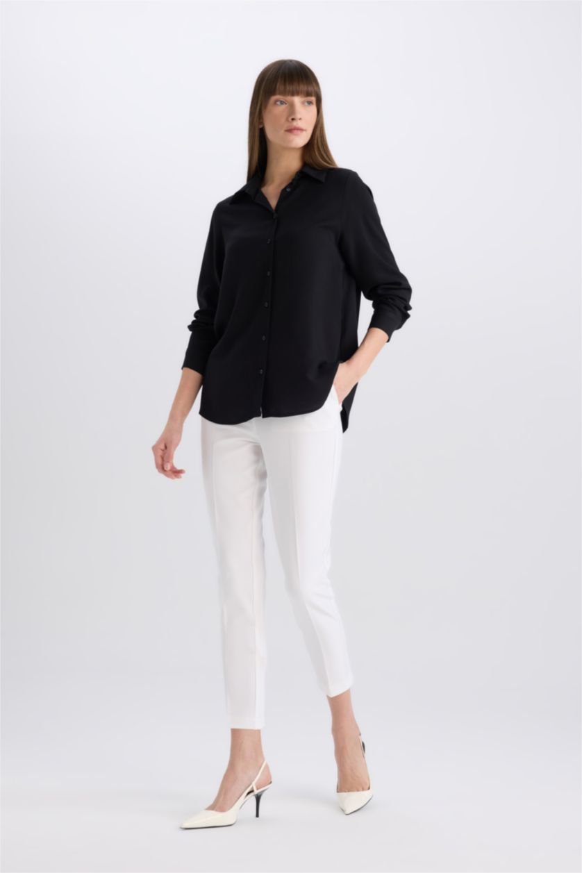 نساء اوف وايت بنطرون كاروت فيت برجل عادي بجيب وخصر عالي