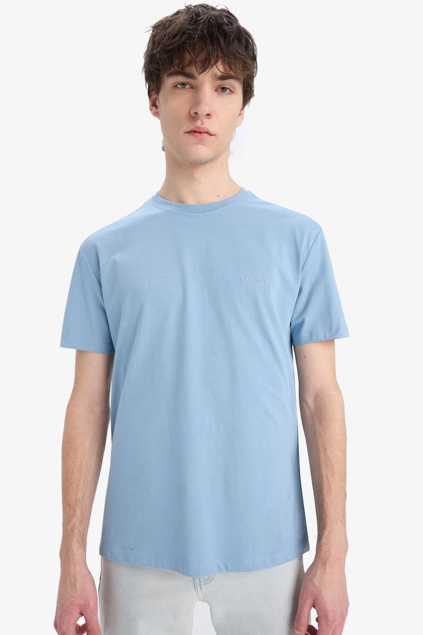 HOMME Bleu T-shirt en coton imprimé au dos à col rond et coupe régulière