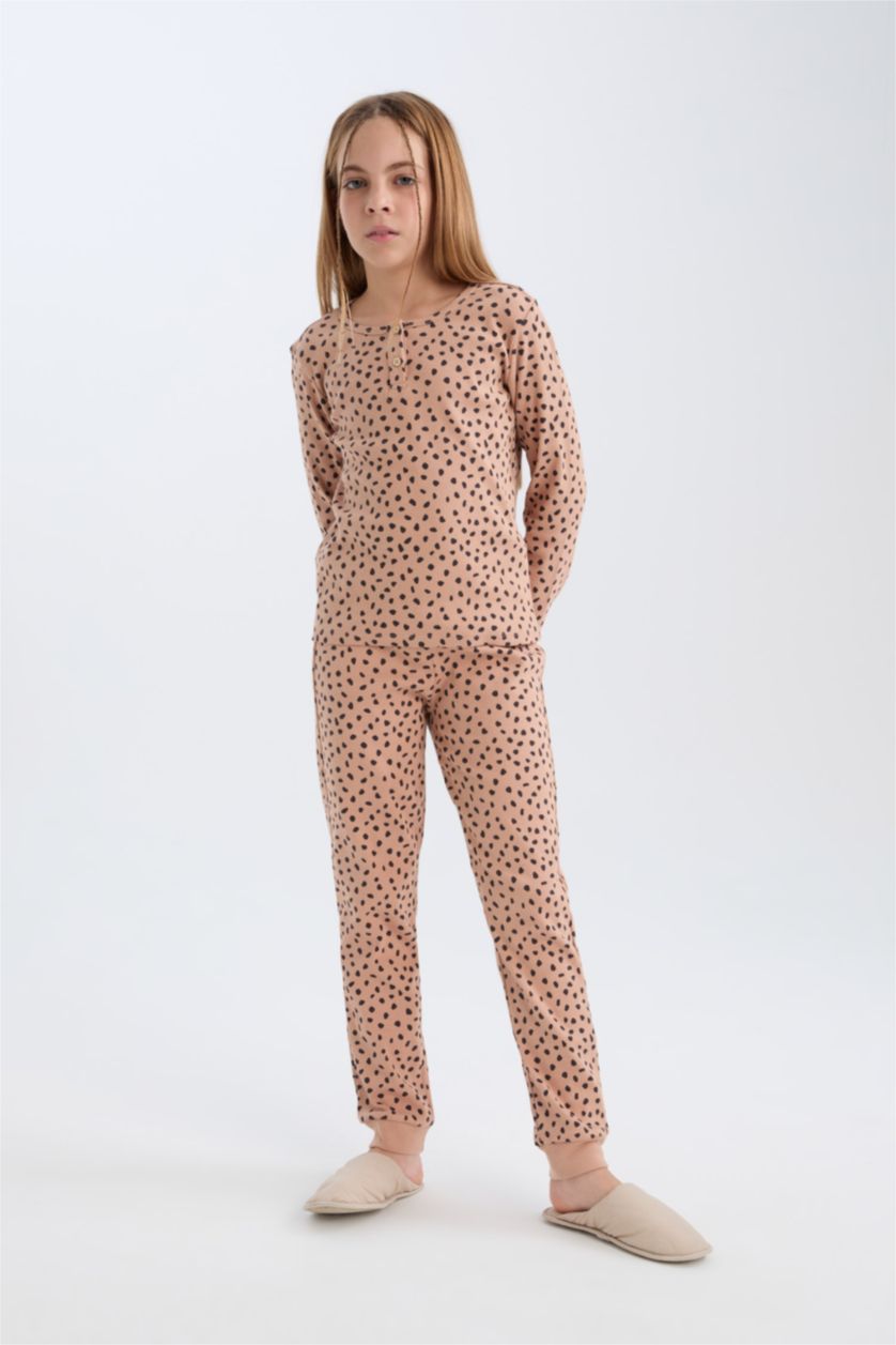 بنات بيج طقم بيجامة بناتي بطباعة قصة عادية من قطعتين