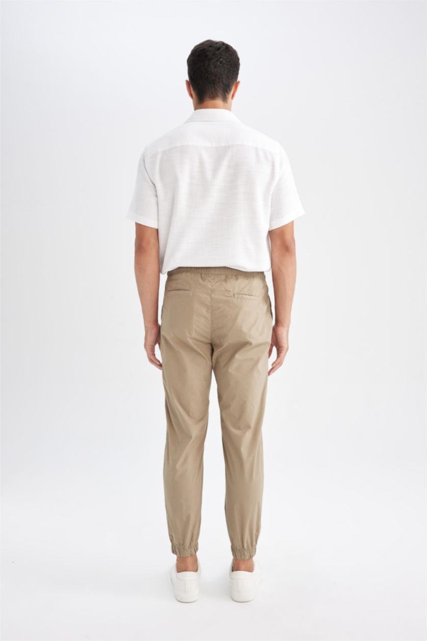 رجال كاكي فاتح بنطلون جوجر قطن