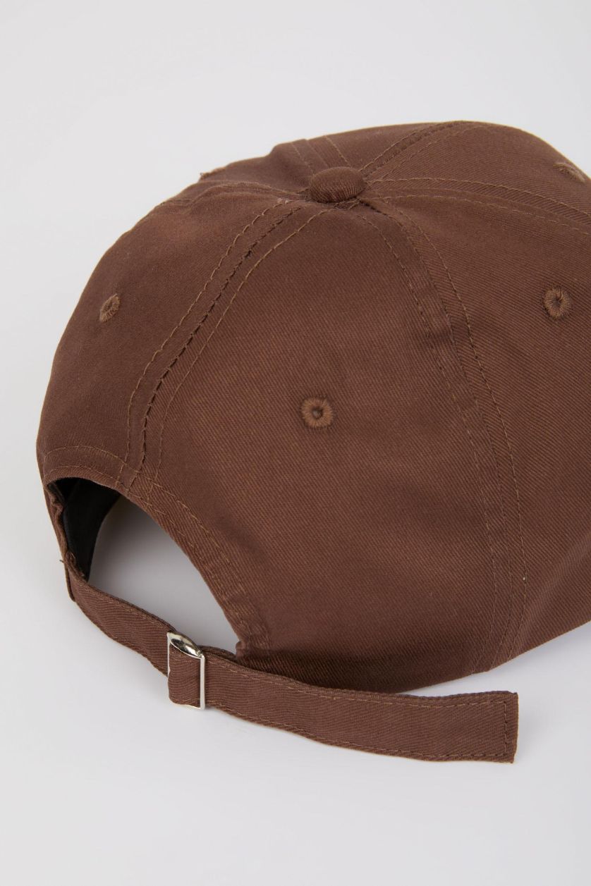 Man Brown Man Cotton Embroidered Hat