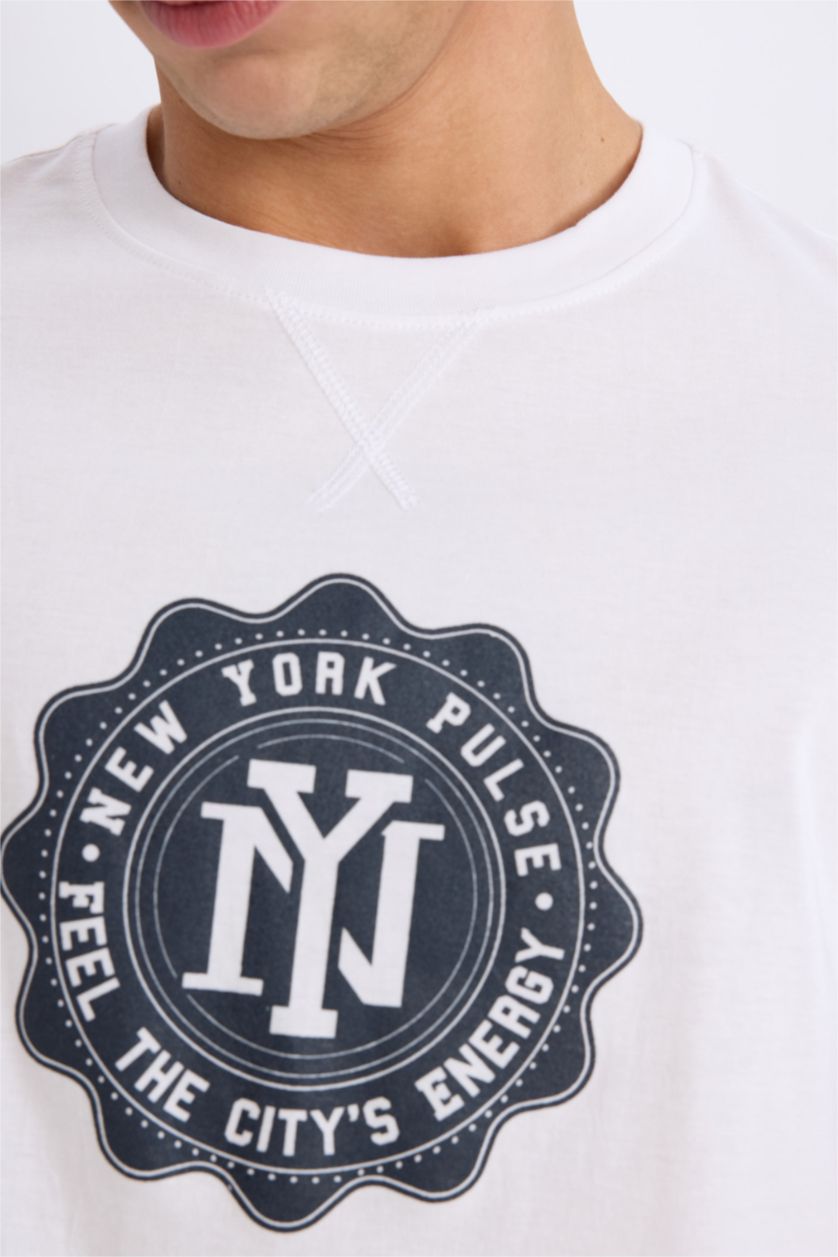 Man White New Regular Fit Crew Neck Short Sleeve T-Shirt